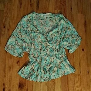 NWOT Cinched Waist Flowy Peplum Blouse